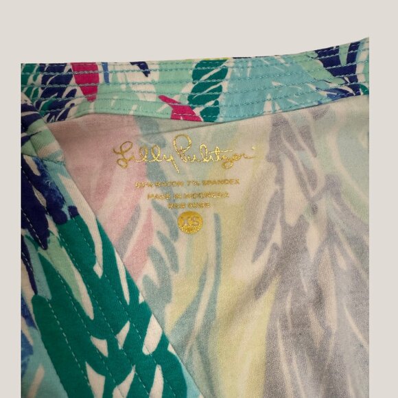 Lilly Pulitzer Tunic, Light as a Feather - Picture 3 of 3
